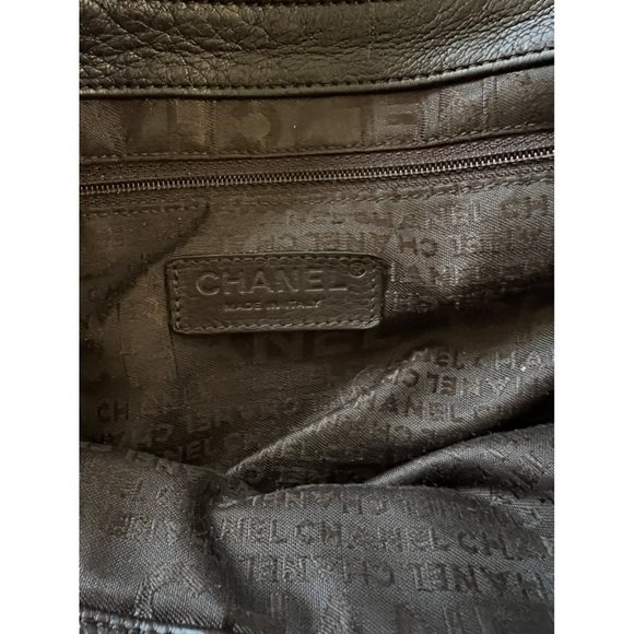 Chanel Ring Shoulder Bag - Picture 7 of 9